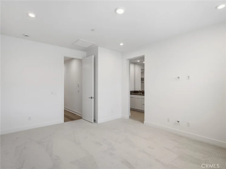 2513 Everly Court photo 7