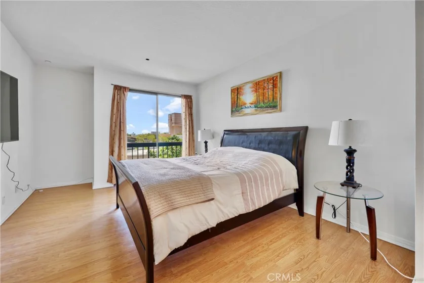 324 N Palm Drive #407 photo 18