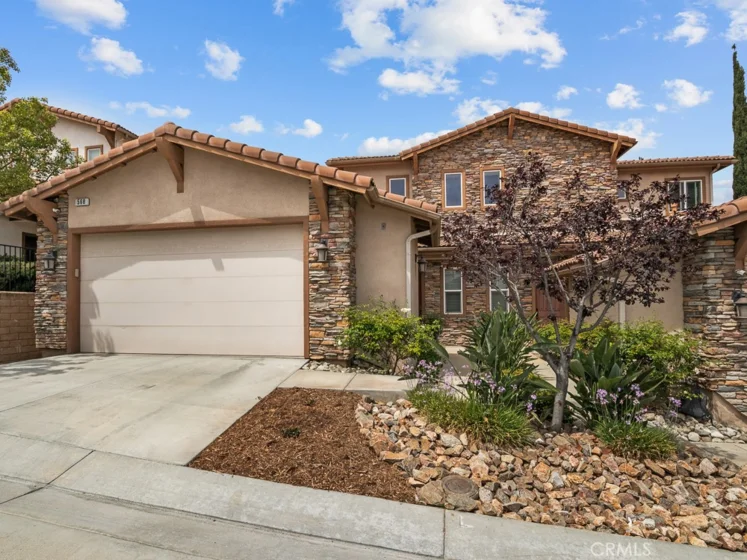 568 Via Pueblo photo 1