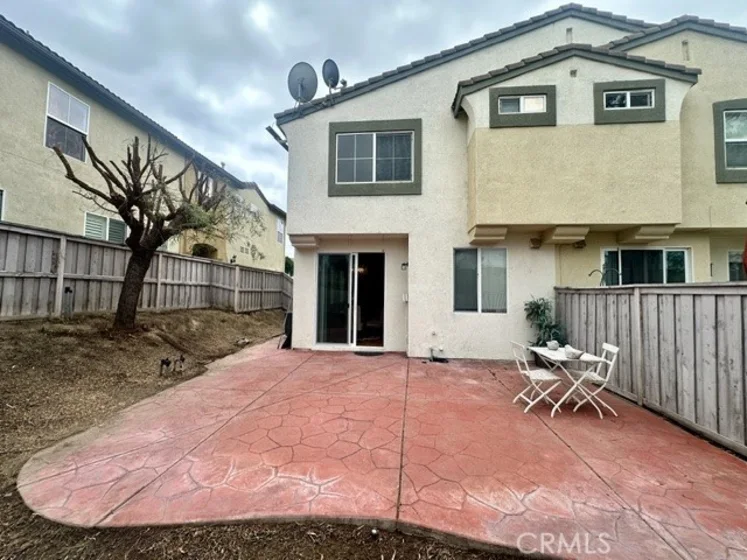 41672 Cape Ridge Avenue #1 photo 2