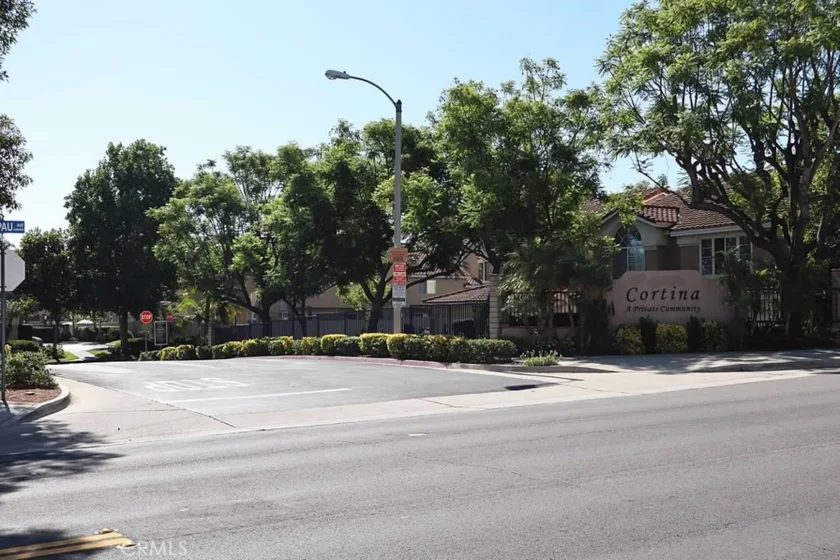 1121 San Marino Court photo 1