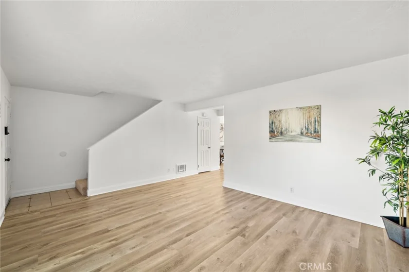 4902 Pearce photo 6