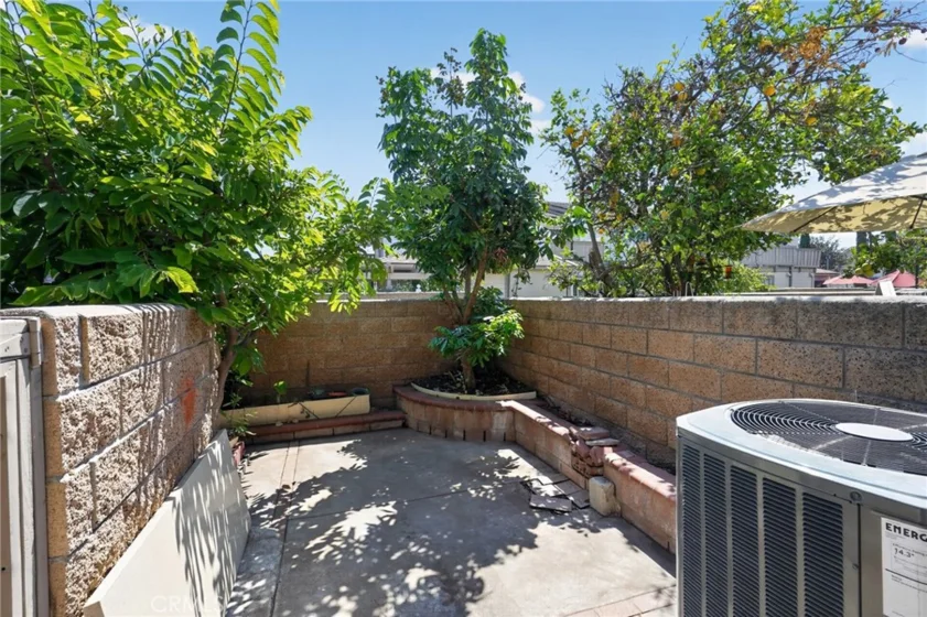 5130 W 1st #E photo 16