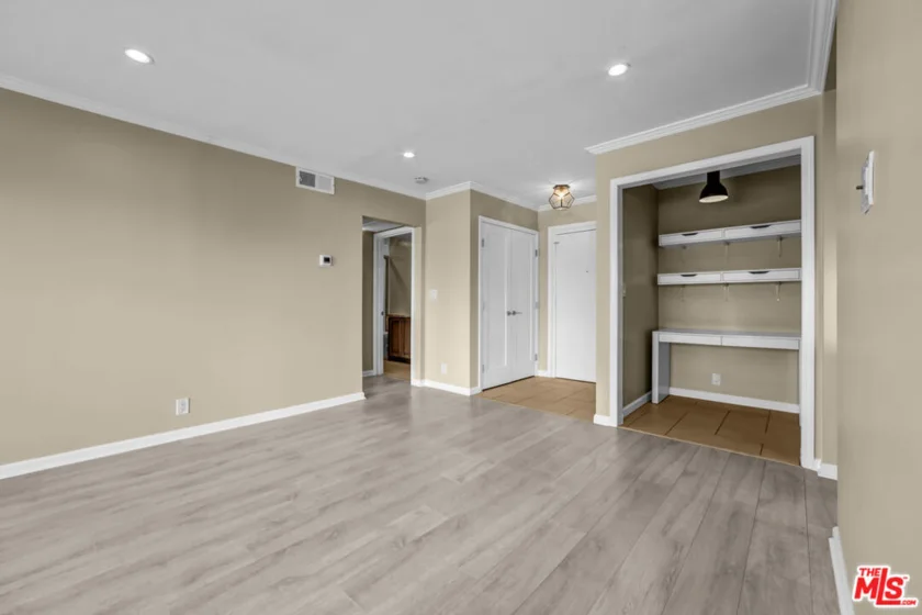 1250 N Kings Road #506 photo 29
