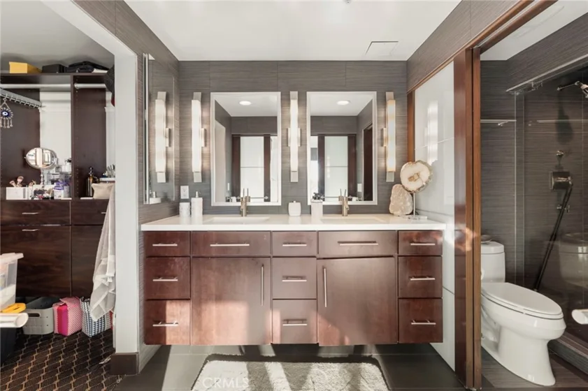 850 Beech #1205 photo 54