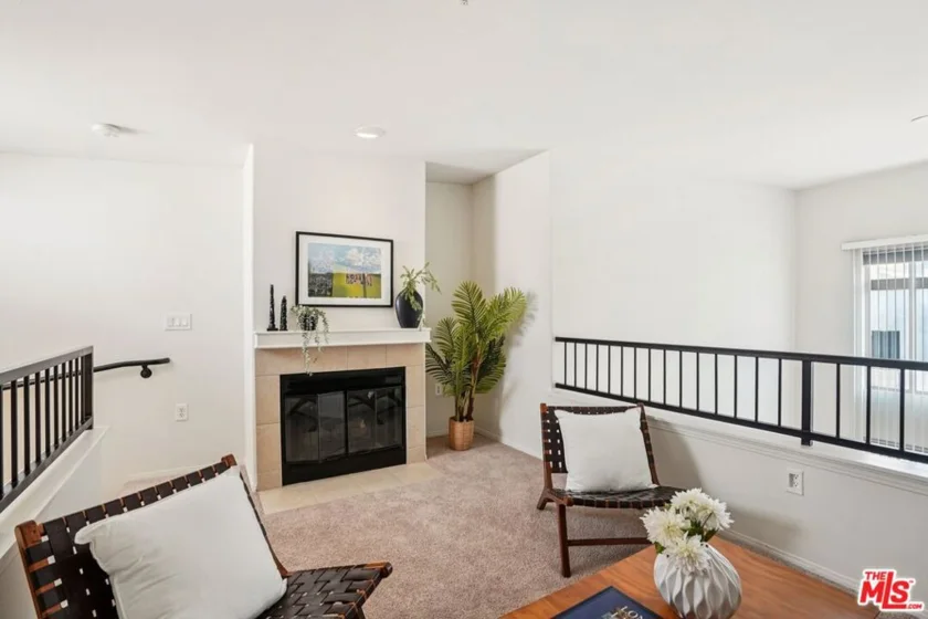 100 S Alameda Street #432 photo 16