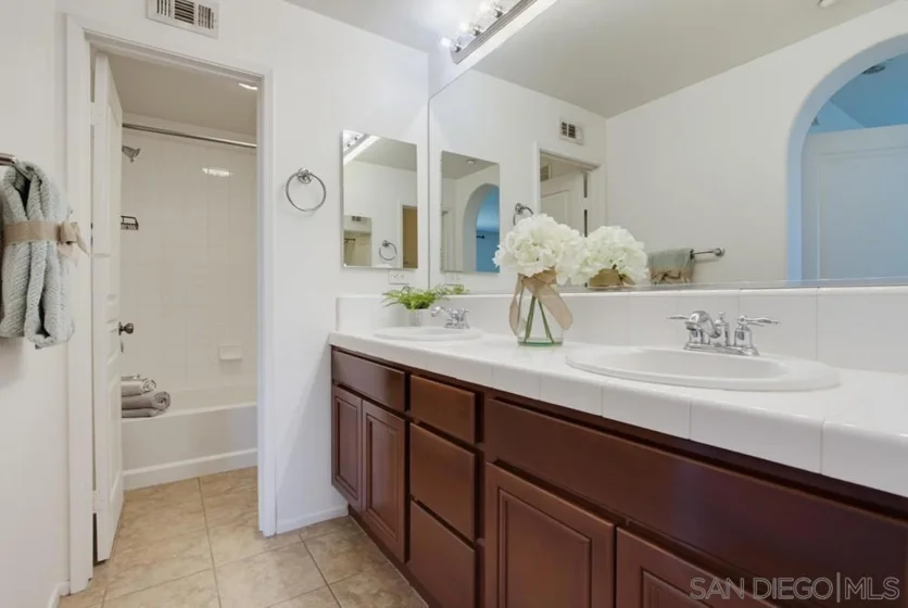 550 Almond Road photo 24