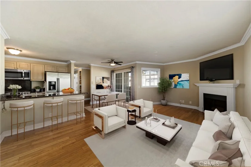 1771 Redondo Avenue #204 photo 1