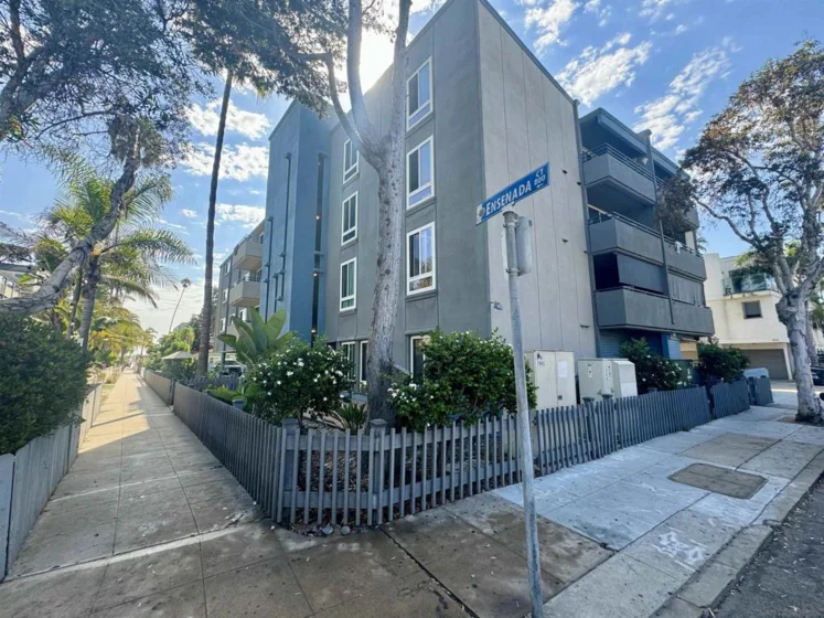 2965 Mission Boulevard #3C photo 1
