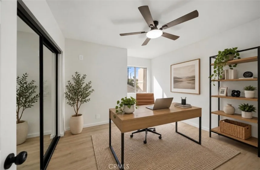 1613 Toyon photo 29