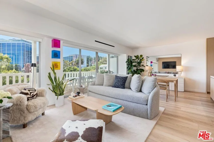 999 N Doheny Drive #601 photo 1