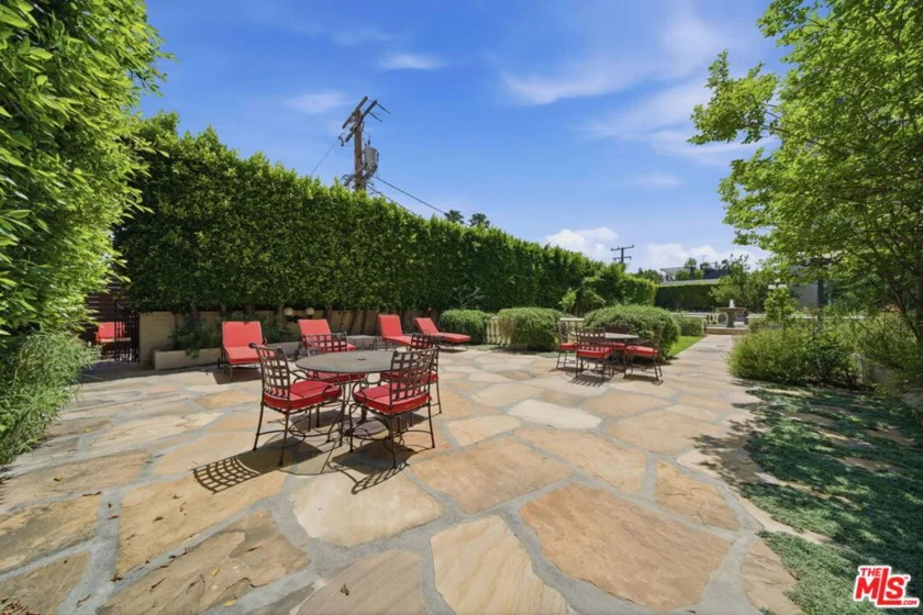 1424 N Crescent Heights Boulevard #49 photo 28