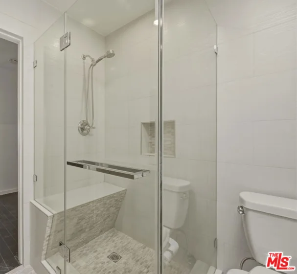 1121 N Olive Drive #302 photo 23