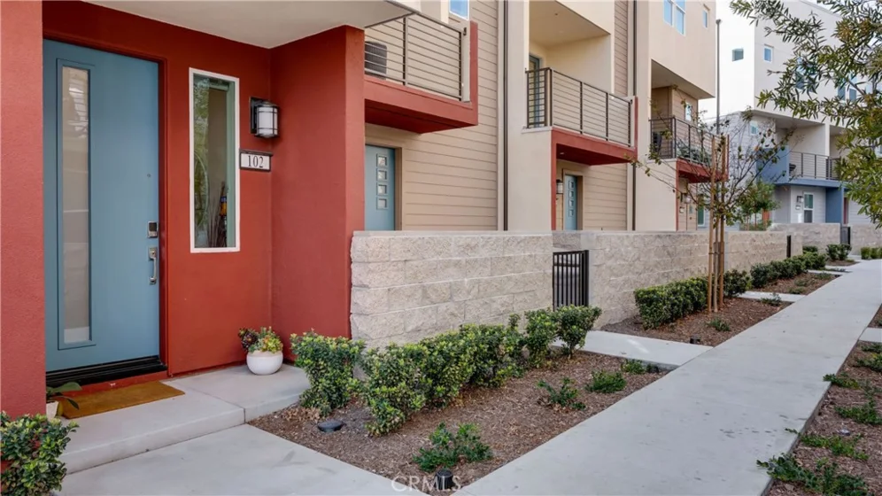 1669 W Lincoln Avenue #102 photo 37