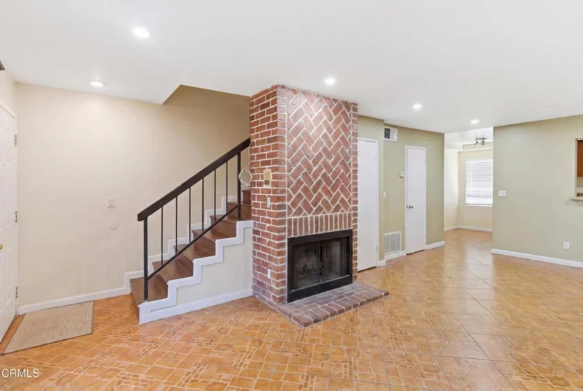 9051 Cedros Avenue #8 photo 4