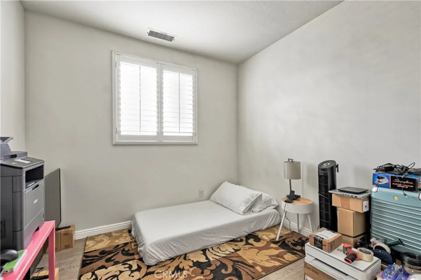 3894 Polk photo 10