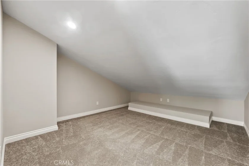 19076 Canyon Terrace Drive photo 3