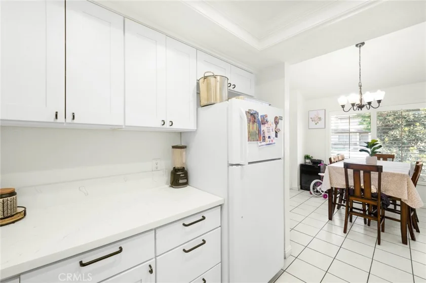 638 Parkview photo 7