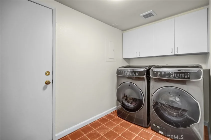 2607 Dove Creek Lane #B photo 23