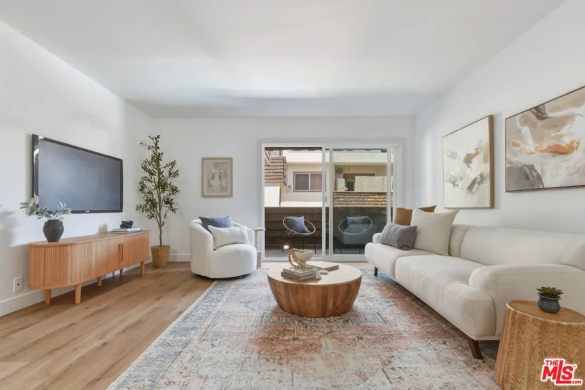 5403 Newcastle Avenue #19 photo 10