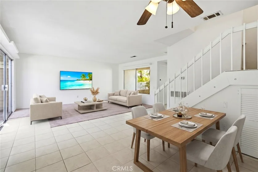 26291 Roundtree Court photo 4