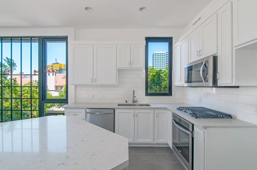 611 W G Street #223 photo 1