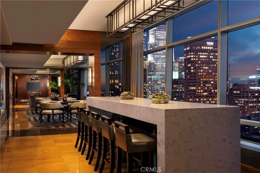 900 W Olympic Boulevard #46B photo 2