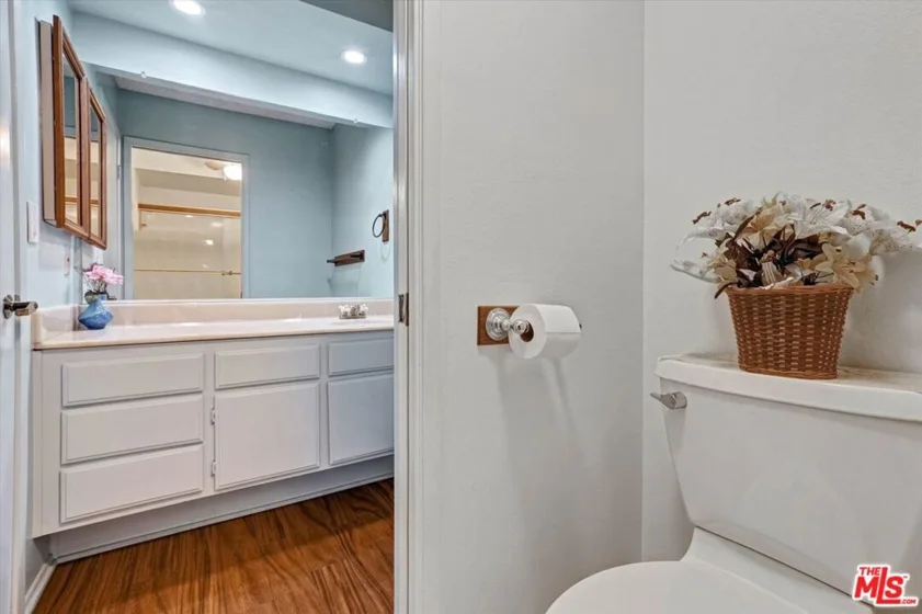 6716 Clybourn Avenue #149 photo 16