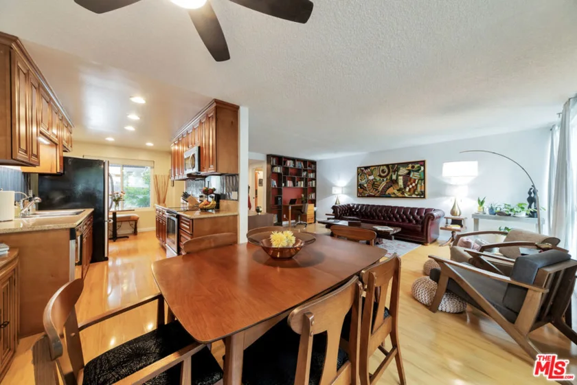 5650 Sumner Way #104 photo 7