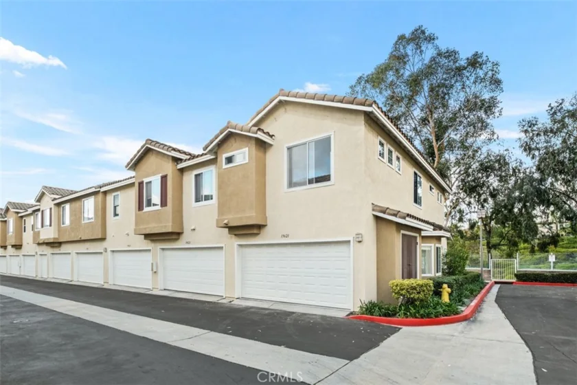 19621 Orviento Drive photo 1