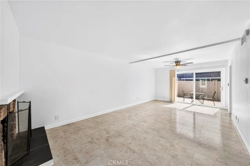 6638 Bridle Circle photo 5