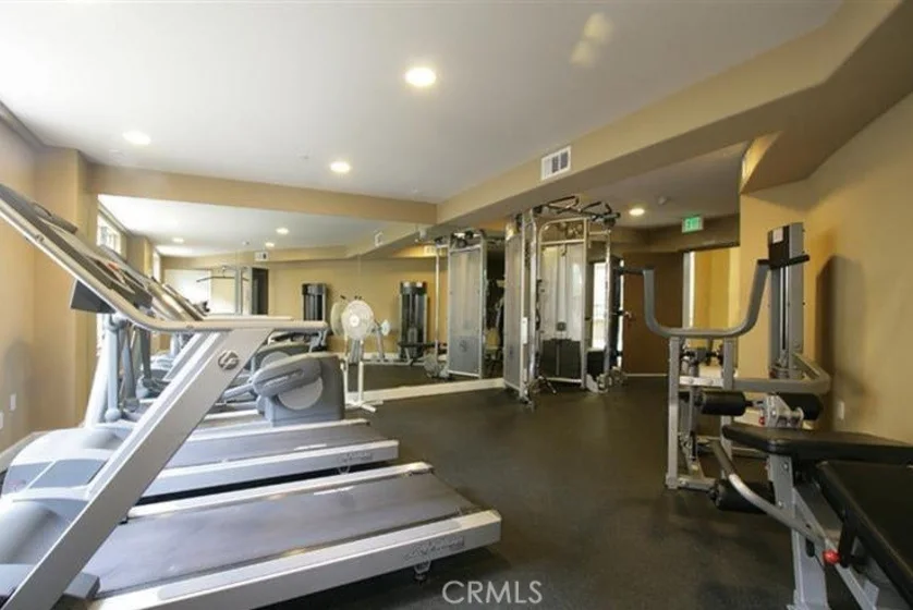 128 N Oak Knoll #111 photo 51