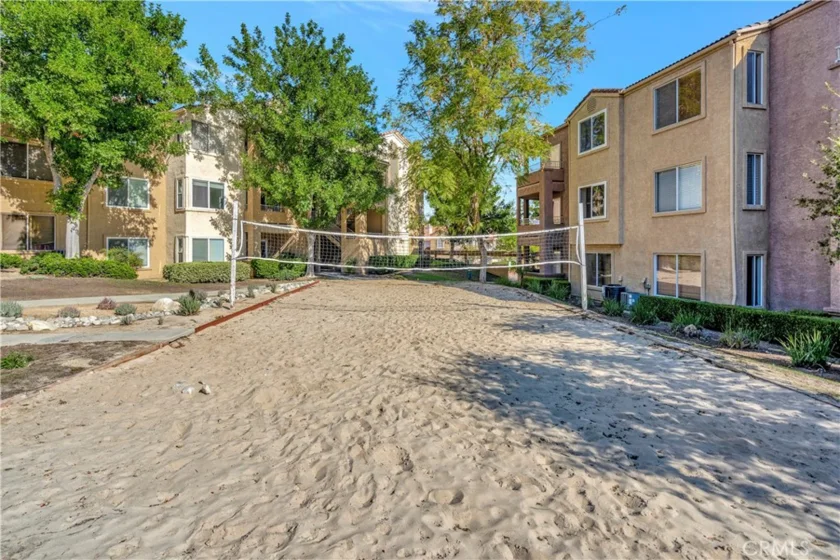 2425 Del Mar photo 28