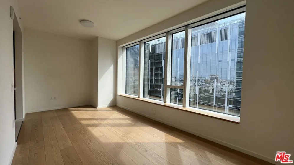 889 Francisco Street #807 photo 13