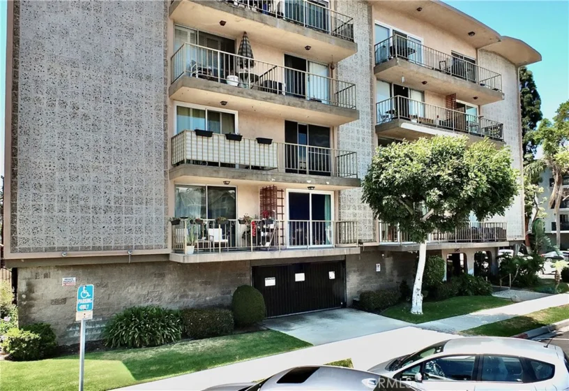 545 Chestnut Avenue #203 photo 20