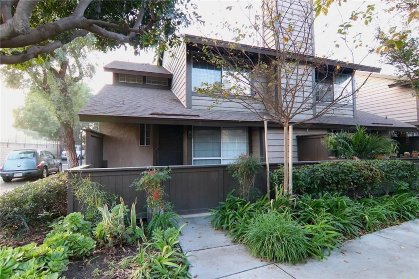 2369 S Mira Court #192 photo 1