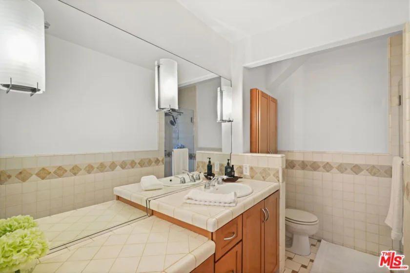 18203 Coastline Drive #4 photo 7