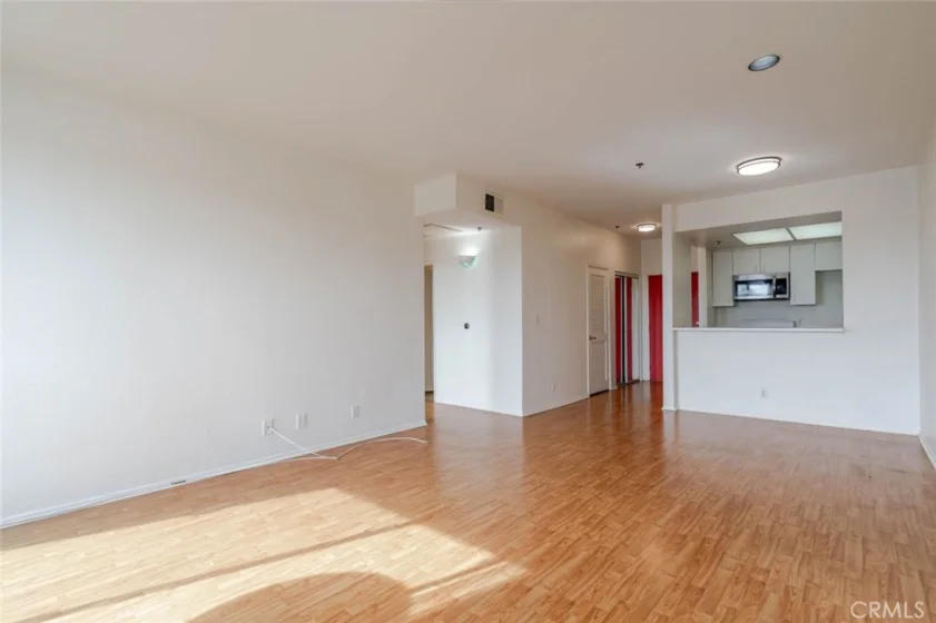 19350 Sherman Way #210 photo 4