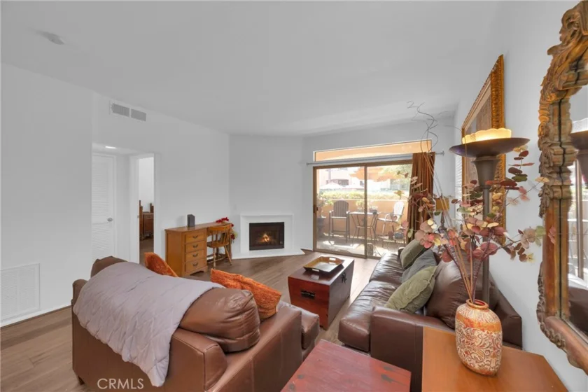 290 Villa Point Drive photo 5
