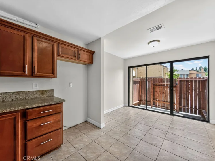 1381 S Walnut #2304 photo 4