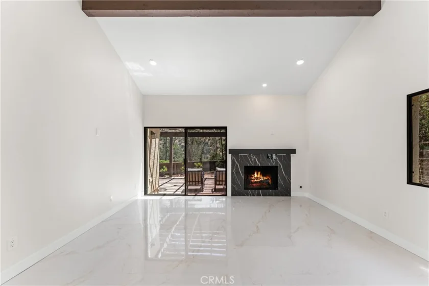 77 Barmore Court photo 8