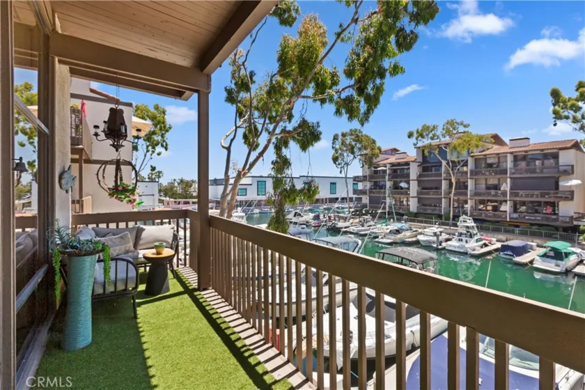 5226 N Marina Pacifica Drive photo 1