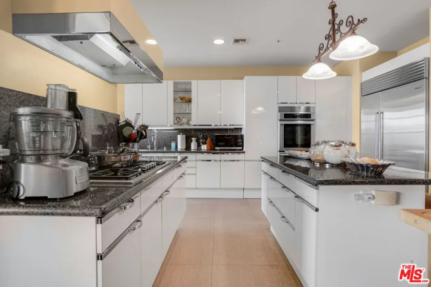 10380 Wilshire Boulevard #1501 photo 14