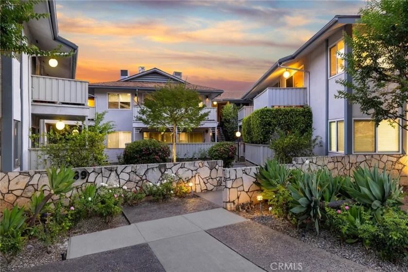 389 Cliff Drive #9 photo 1