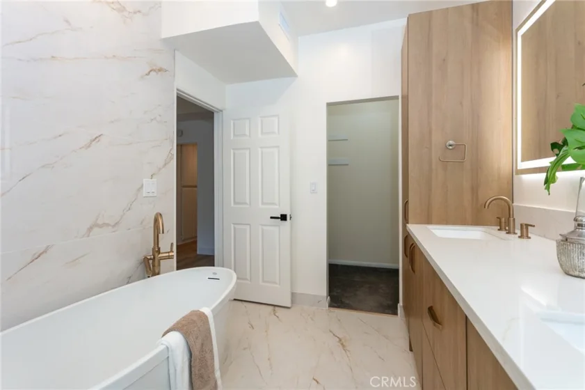 330 Cordova Street #327 photo 29