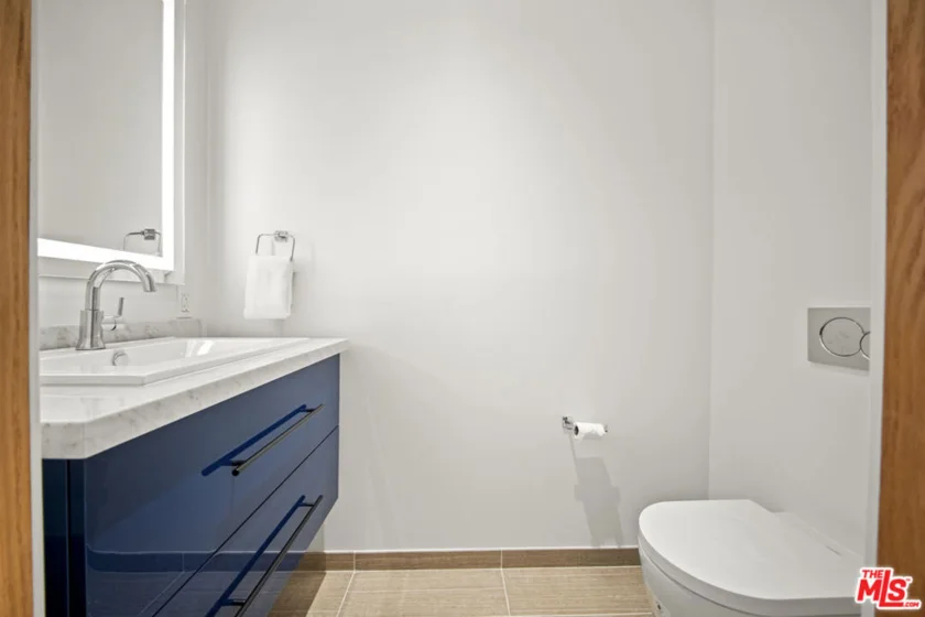 212 Bay Street #103 photo 15