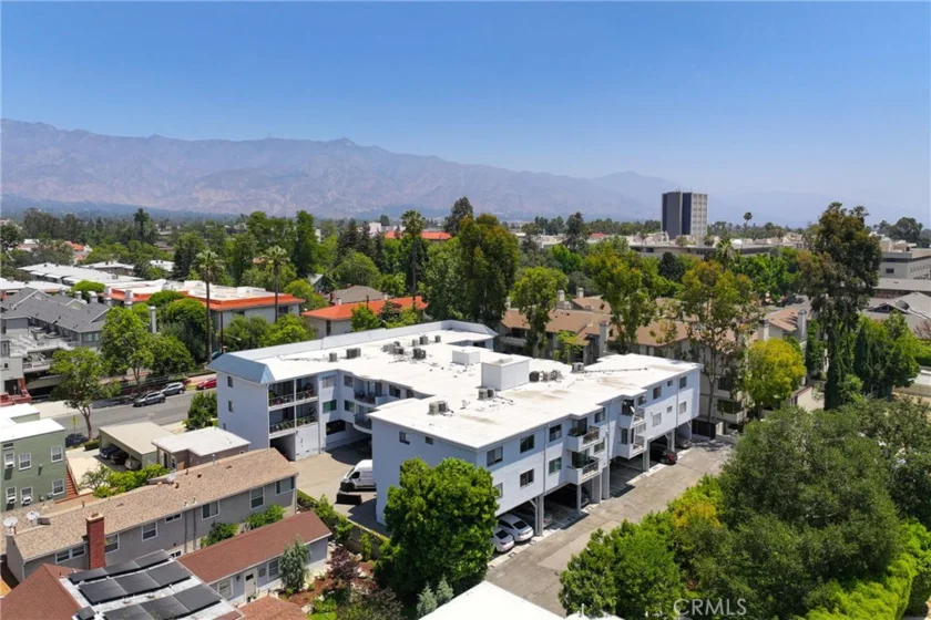 972 E California #207 photo 37