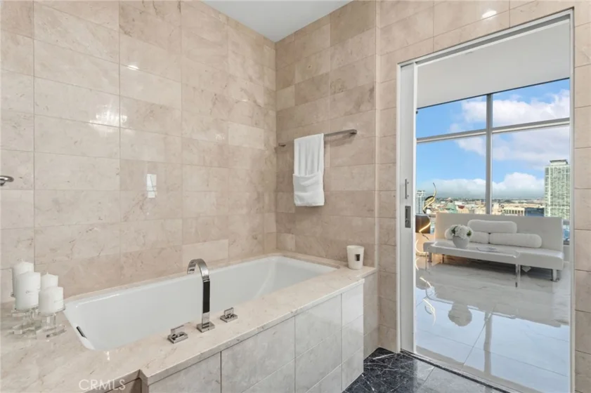 900 W Olympic Boulevard #30A photo 26