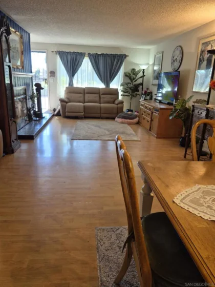 990 E Main #E photo 2