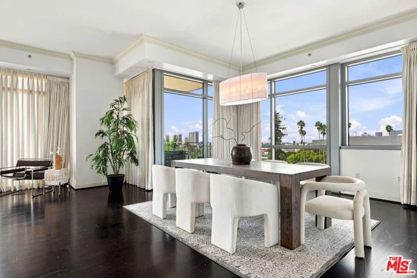 10800 Wilshire Boulevard #403 photo 22